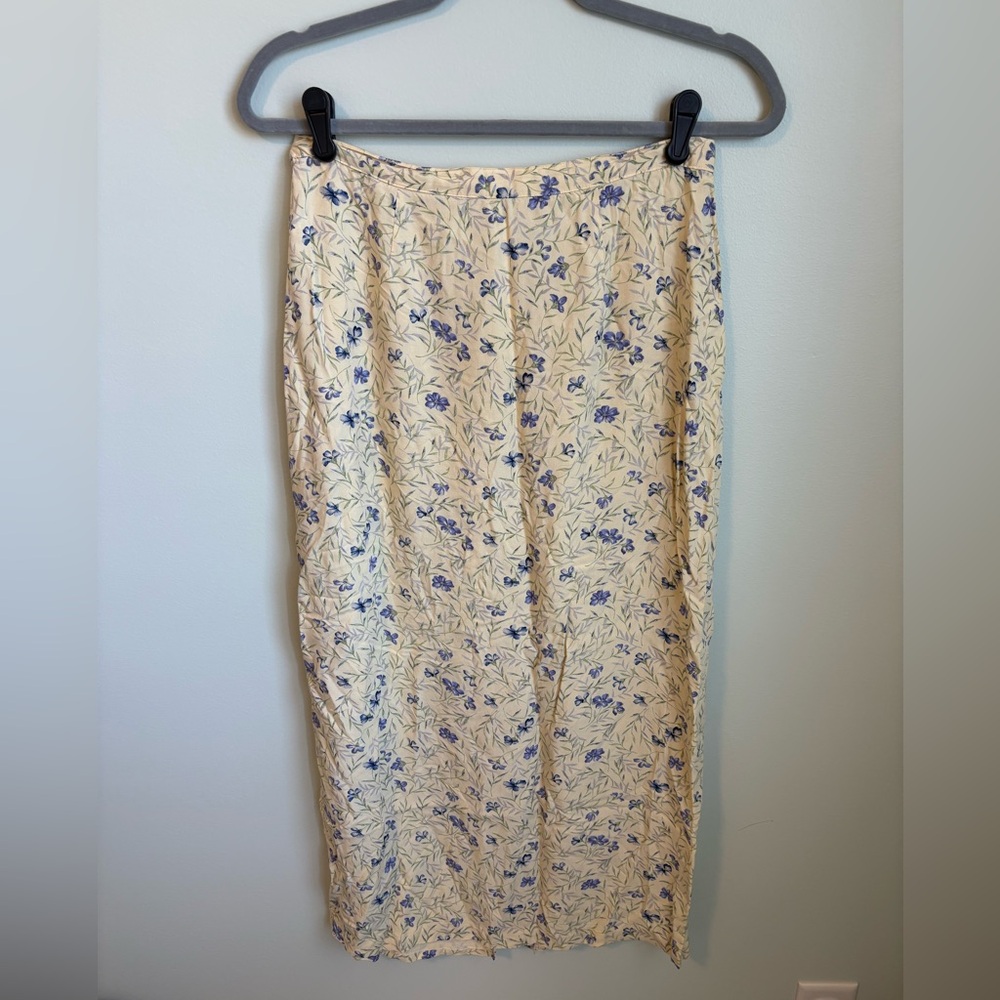Christopher & Banks Vintage Floral Midi Skirt Size 6